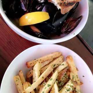Mussels with Fries