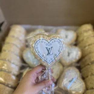 Twisted Krispie with edible design