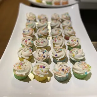 Mini cupcakes for a special bay mitzvah