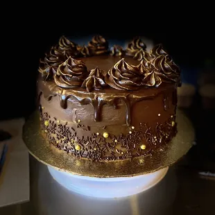 50th birthdays deserve special cakes