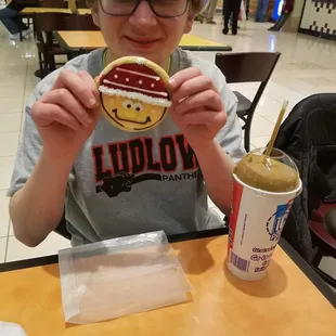 I Have The Most Awesome Cookie In The World. It's Was So Amazing. The Cookie Store