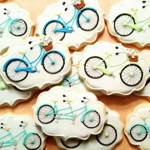 a bunch of decorated cookies