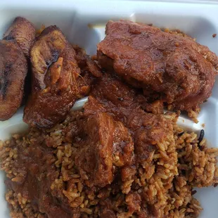 food, bbq chicken, bbq wings, poultry, chicken, fried chicken wings, fried chicken, chicken wings, chicken wings and fried chicken