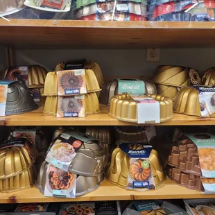 All sorts of bundts!