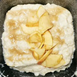 Apple Cinnamon Oatmeal Bowl