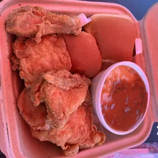 food, chicken wings and fried chicken