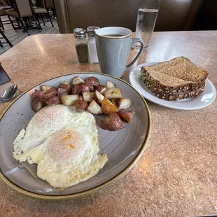 Classic breakfast with whole grain toast.