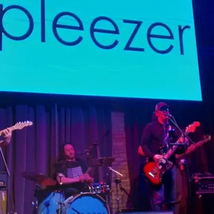 My favorite band Pleezer!