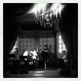 Big band.