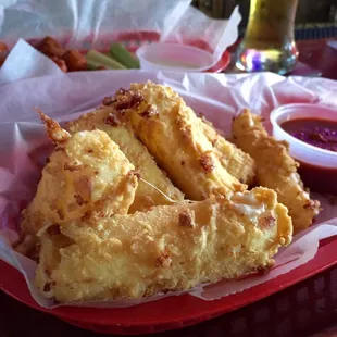 Mozzarella sticks. Wow, they were huge and delicious!!