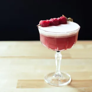 Valentine&apos;s Day 2020 Featured Cocktail: The Raspberry Rose
