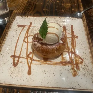 Baltimore Peach Cake