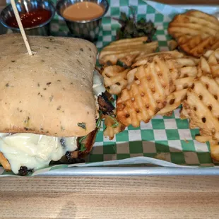 Red Pepper Vinaigrette Sandwich