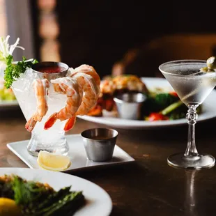 Come in for sustainable seafood, classic cocktails and conversation