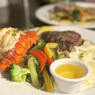 Surf n Turf, Garlic Mash, Steamed Veg!