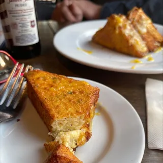 Pepper Jack Grit Cake