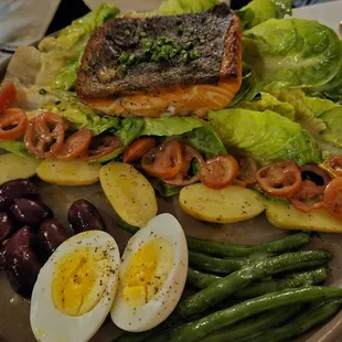 Salmon with Nicoise salad