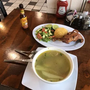 Chicken J3. Sopa de Gallina