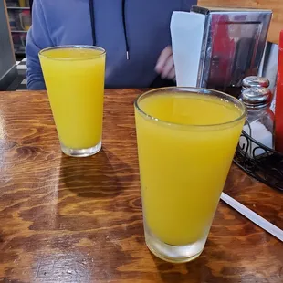 Mimosas $8