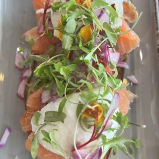 Smoked Salmon Toast