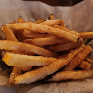 48hr Fries are phenomenal. Crispy and airy. Properly salted.