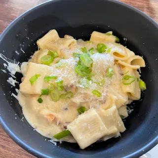 Loaded Mac and Cheese