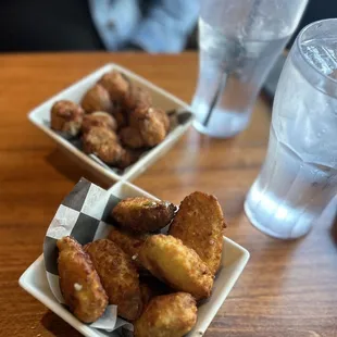 Fried jalapeños and Mushrooms