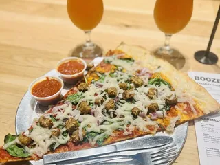 Lazy Moon Pizza