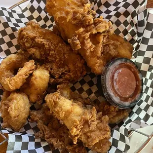 9 ball basket- 3 shrimp, 3 perch, 3 cod- delicious.