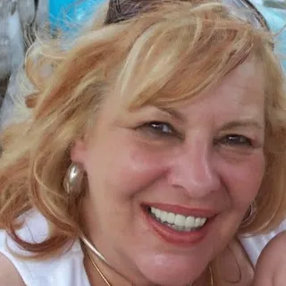 Joanne L.