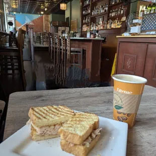 Hunimooner and latte