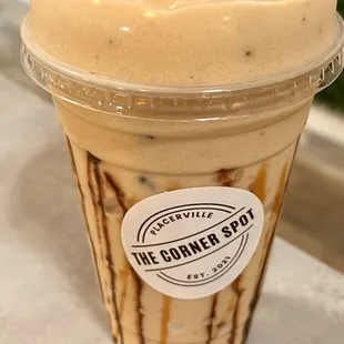 20oz. Snickers: Peanut Cookie, Vanilla &amp; Chocolate Protein | 220 cal. 18g carbs. 5g sugar, 24g of plant based protein