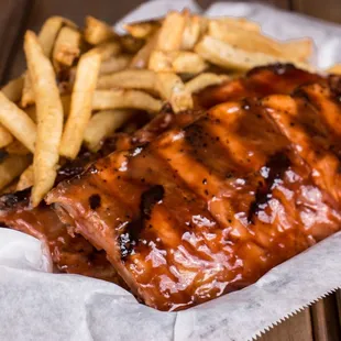 a bbq with french fries