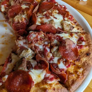 Three Little Pigs pizza