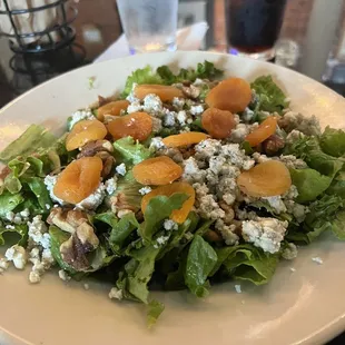 Apricot walnut salad