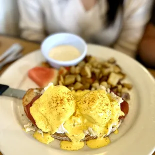 Crab and Prosciutto Benedict