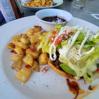 Antojito Benedict