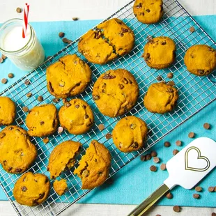 Homemade chocolate chip and sea salt cookies