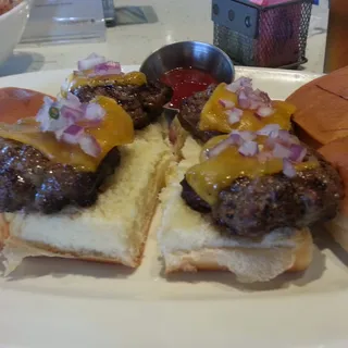 Mini Cheeseburgers