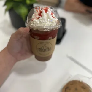 Raspberry frozen mocha