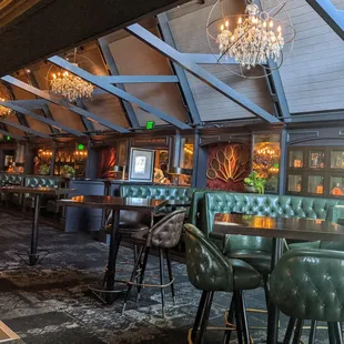 Dining area Photo Credit: @OCHappyHourAdventures