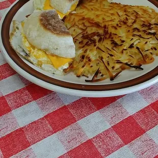 Breakfast sandwich with hash