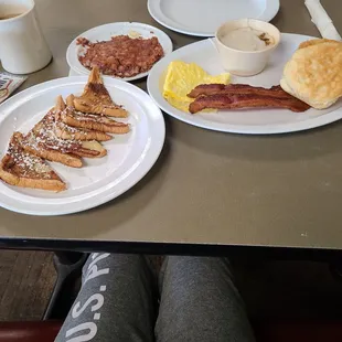 French toast, corned beef hash with sausage gravy and homemade biscuits! Delicious!!!!!
