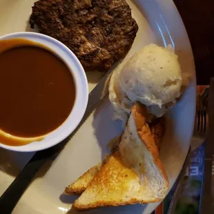 Chopped Sirloin &amp; mashed potatoes.