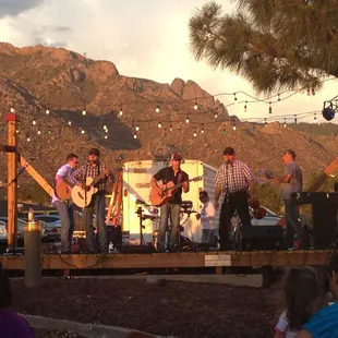 Thursdays @ County Line