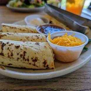 Yelp check-in bonus app, brisket taquitos - mighty tasty!