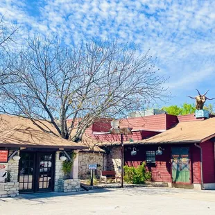 The County Line ~ West Austin