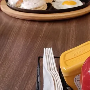 2 eggs biscuits with gravy