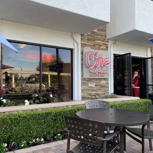 the outside of the restaurant