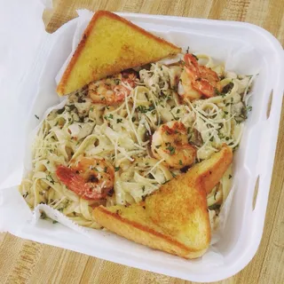 Shrimp and Chicken Alfredo